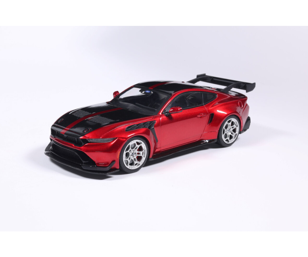 Solido 1:43 Ford Mustang GTD Molten Magenta rot