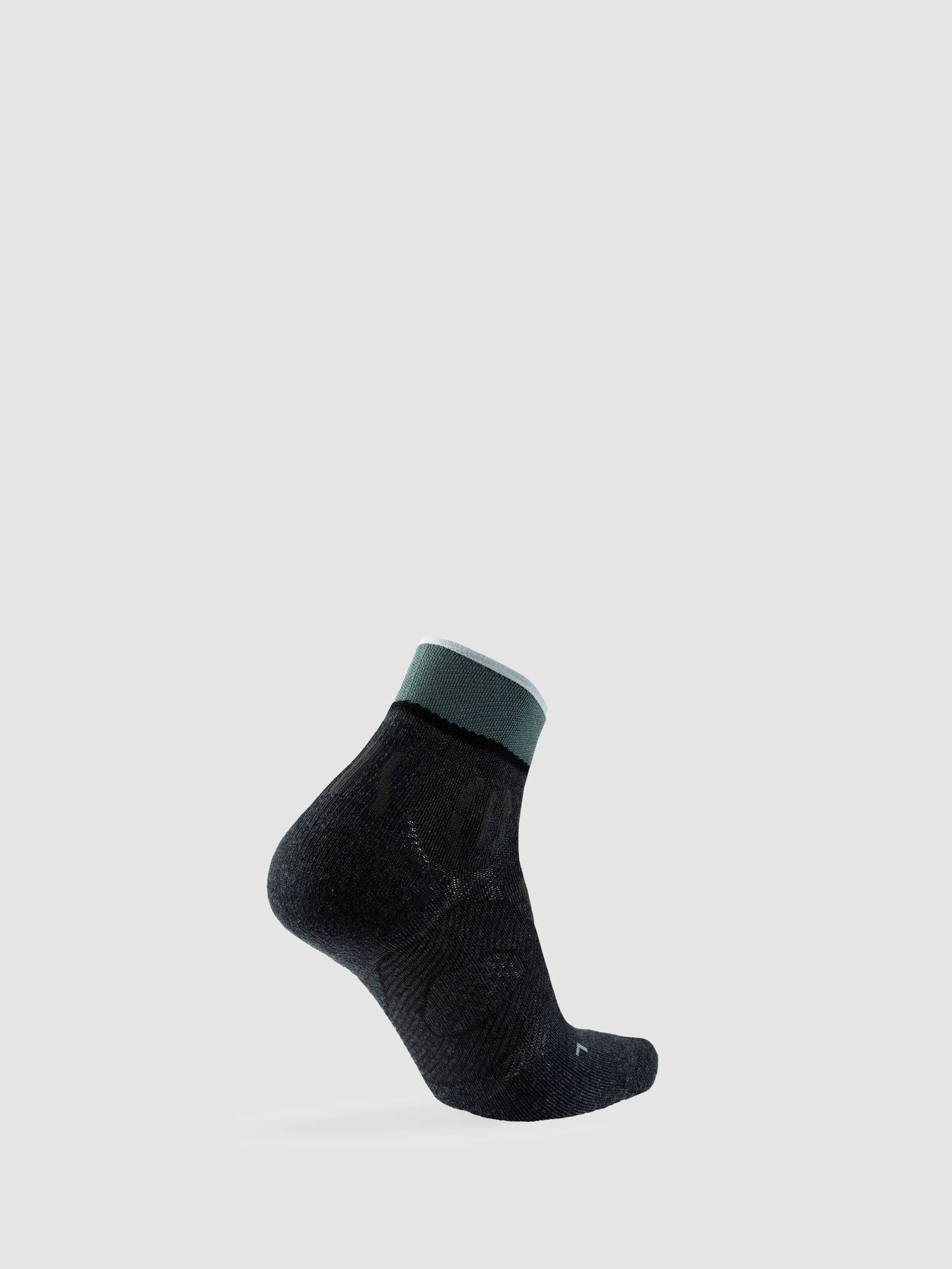 UYN Damen Trekkingsocken One Cool Low Cut S100317J969 - Anthrazit/Balsamgrün GR. 35/36 UYN Damen Trekkingsocken One Cool Low Cut S100317J969 - Anthrazit/Balsamgrün GR. 35/36