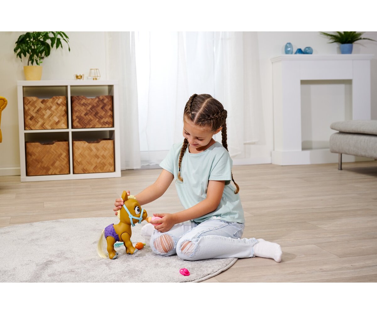 Simba Pamper Petz Pony 105950009 Person, Sitzend, Innenarchitektur, Kind, Mädchen