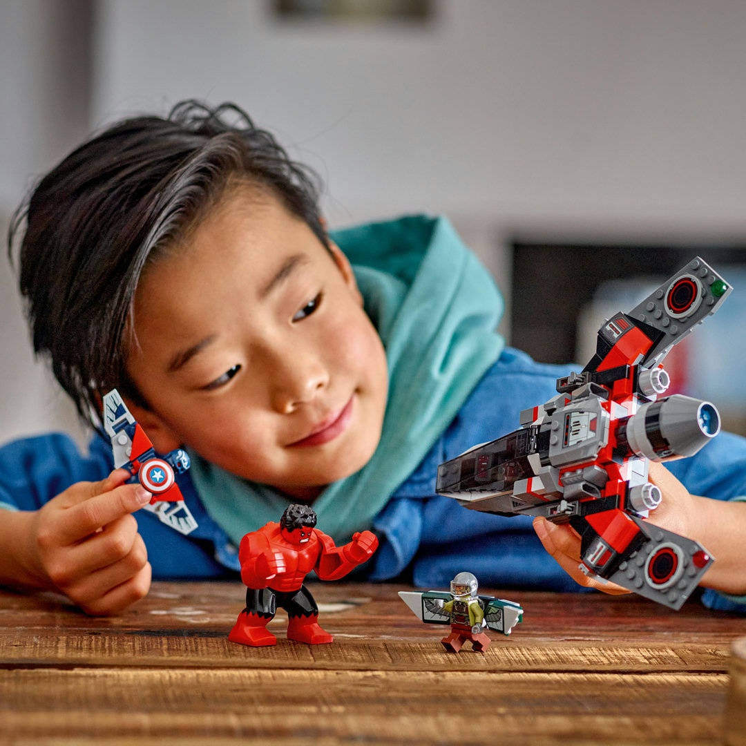 LEGO® MARVEL Super Heroes™ 76292 Showdown zwischen Captain America und Red Hulk LEGO® MARVEL Super Heroes™ 76292 Showdown zwischen Captain America und Red Hulk