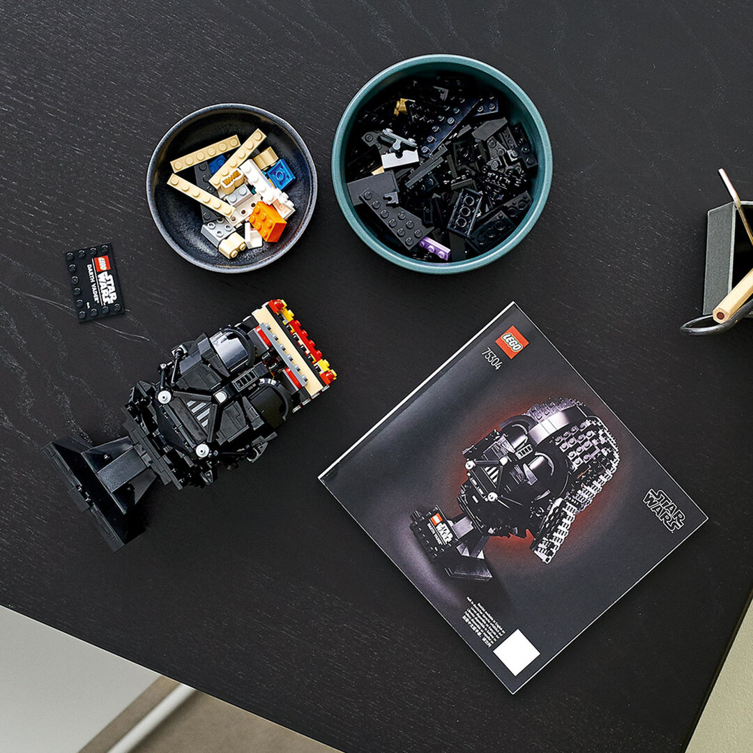 LEGO® Star Wars™ Darth Vader Helmet 75304