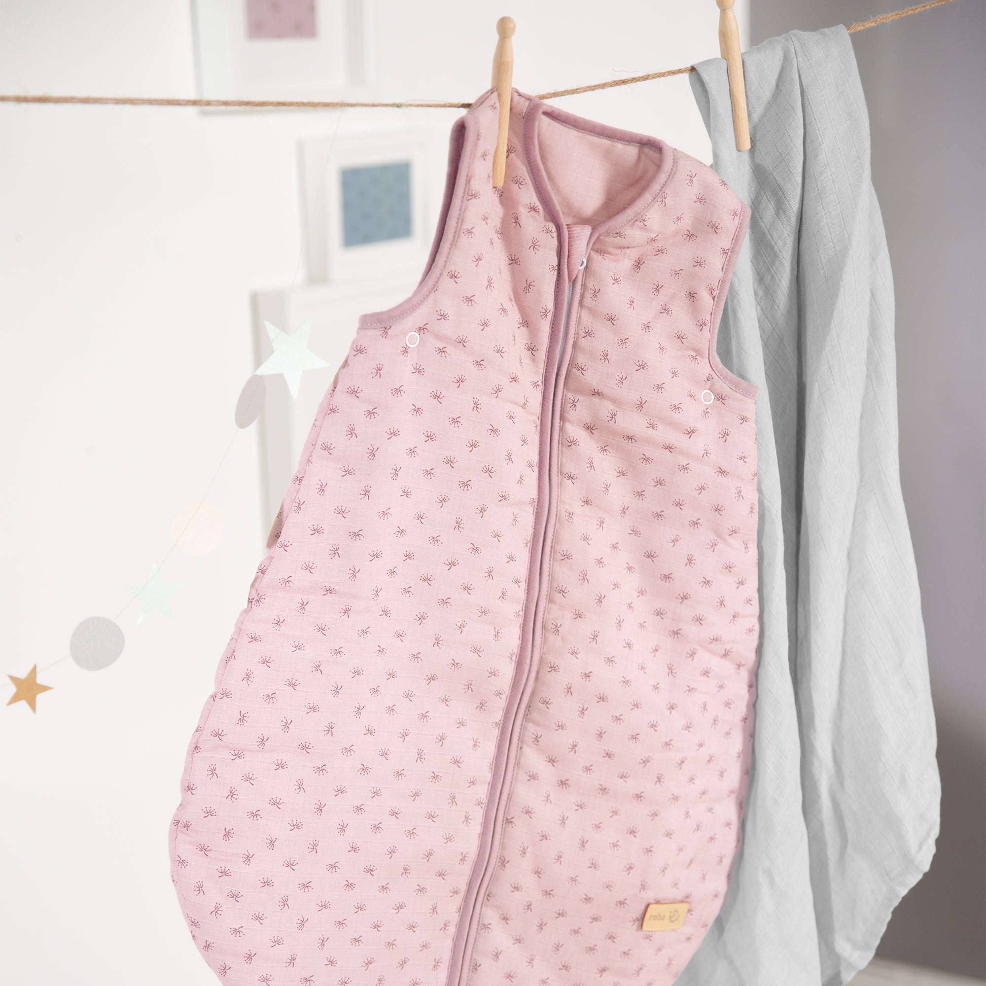 Roba 311004G226 Schlafsack Lil Planet rosa alt rosa – Schlafsäcke - Bild 2 Roba 311004G226 Schlafsack Lil Planet rosa alt rosa – Schlafsäcke - Produktbild 2