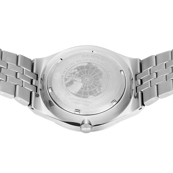 Bering 16141-704 Herrenuhr, Titan, Grau