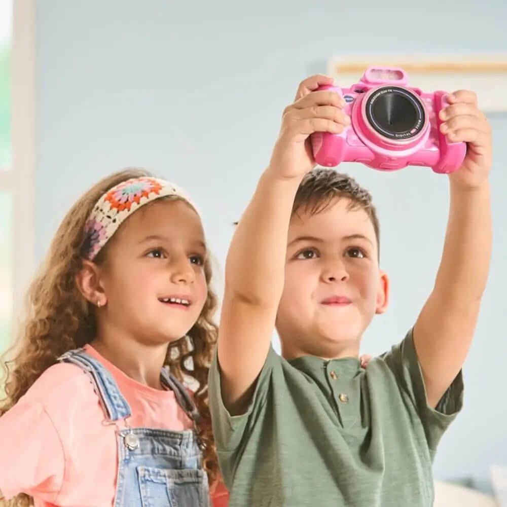 VTech KidiZoom Duo FX pink Kinderkamera mit Dual-Lens & 7 Kreativ-Apps, ab 4 Jahren VTech KidiZoom Duo FX pink mit Front- & Rückkamera 5 MP/2 MP, 4× Zoom, Touchscreen, 7 Kreativ-Apps Comics, Animation, Films, Spiele, Musik-Player, USB/Audio-Anschluss, ab 4 Jahren,