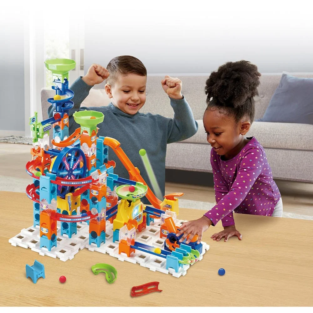 VTech Marble Rush Ultimate Set XL100 E, interaktive Kugelbahn ab 4 Jahren VTech Marble Rush Ultimate Set XL100 E aus mehrfarbigem Kunststoff mit 133 Teilen, motorisiertem Riesenrad, Sound-& Lichtmodulen, 10 MarBalls, fördert Kreativität & Logik ab 4 J.,