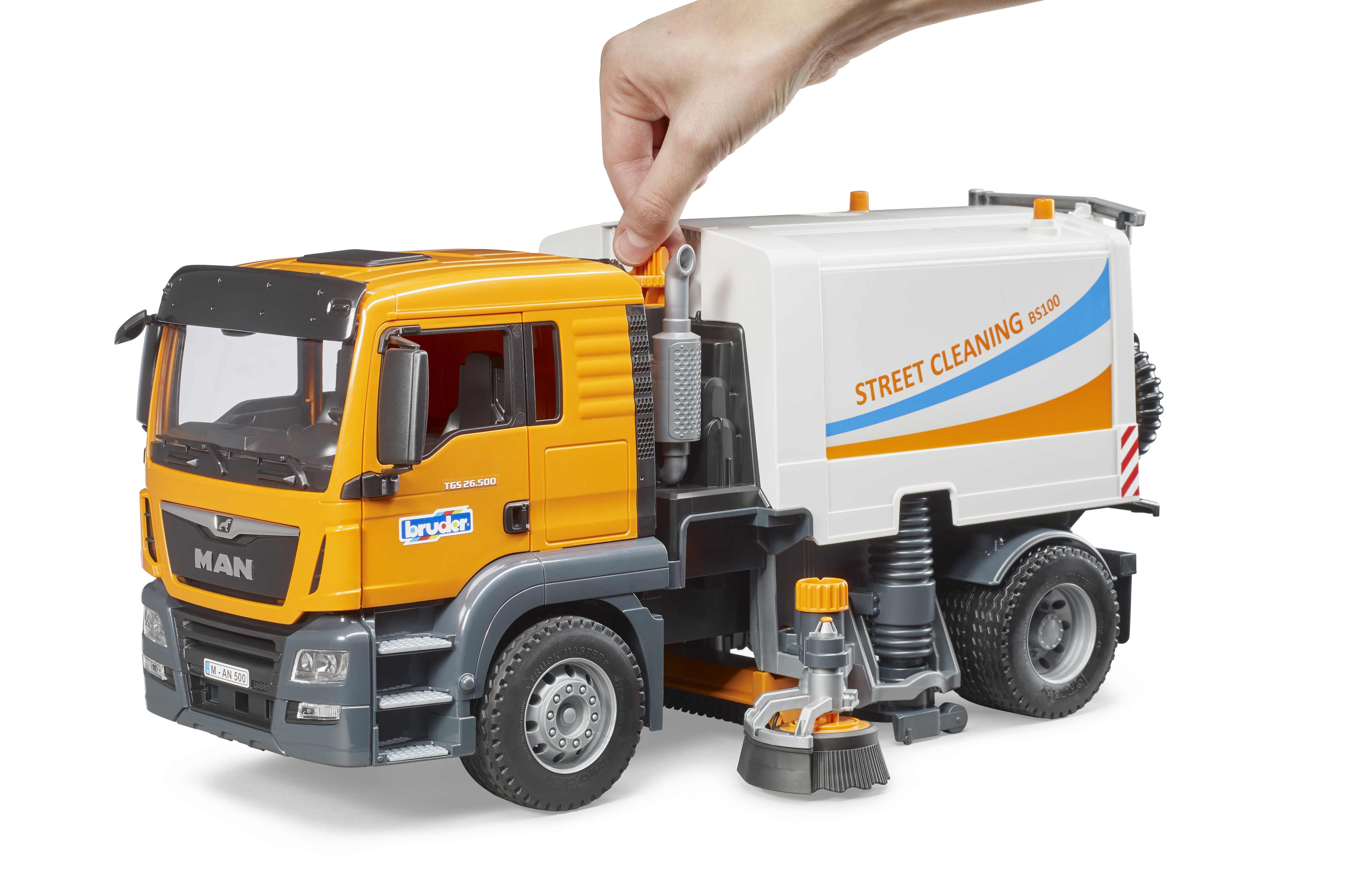 BRUDER 03780 - MAN TGS LKW Straßenreinigung - Bild 4