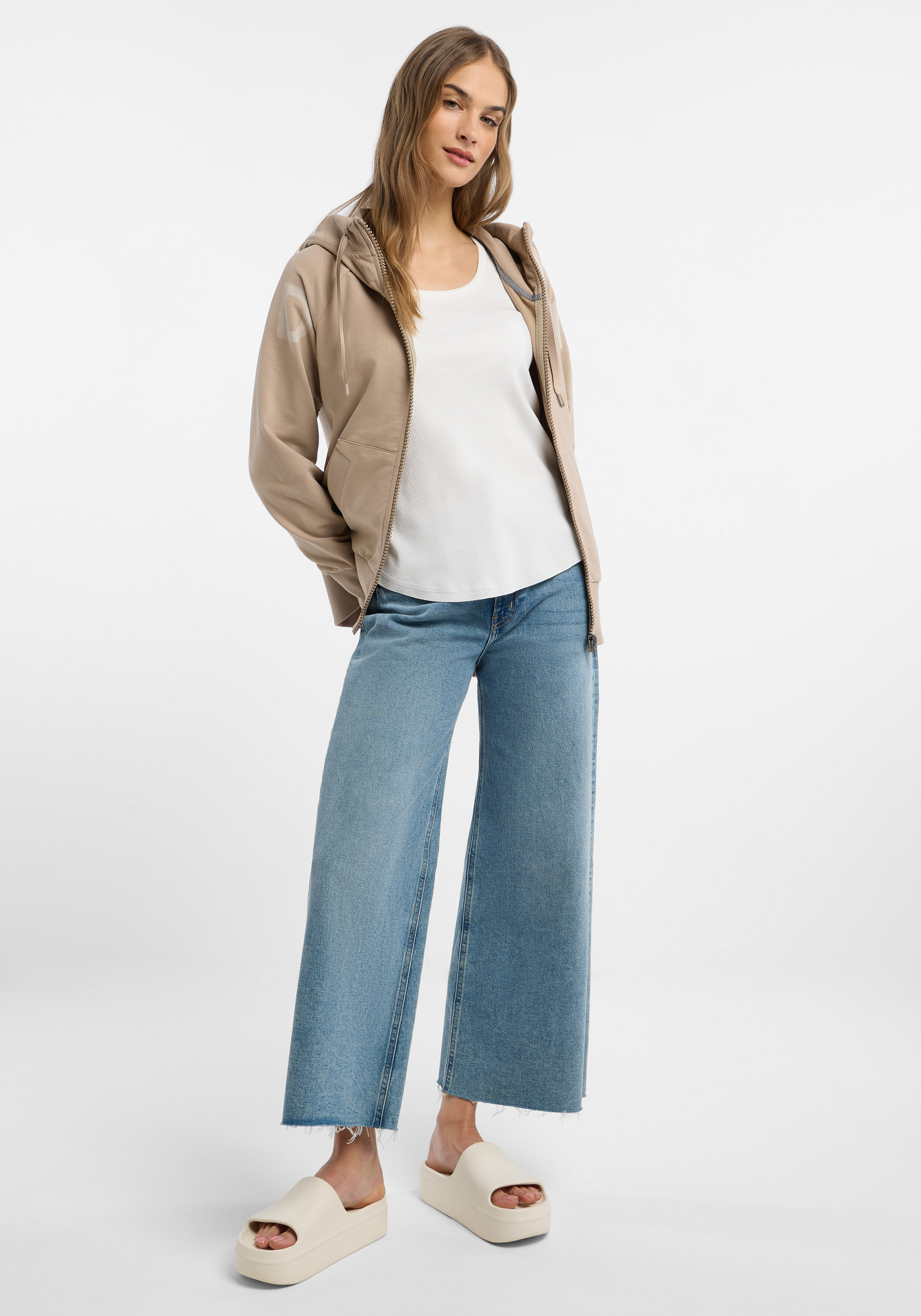 ELBSAND SWEATJACKE, KALA, BEIGE von Elbsand bei Conquest. Artikel ELB 70909/2180.