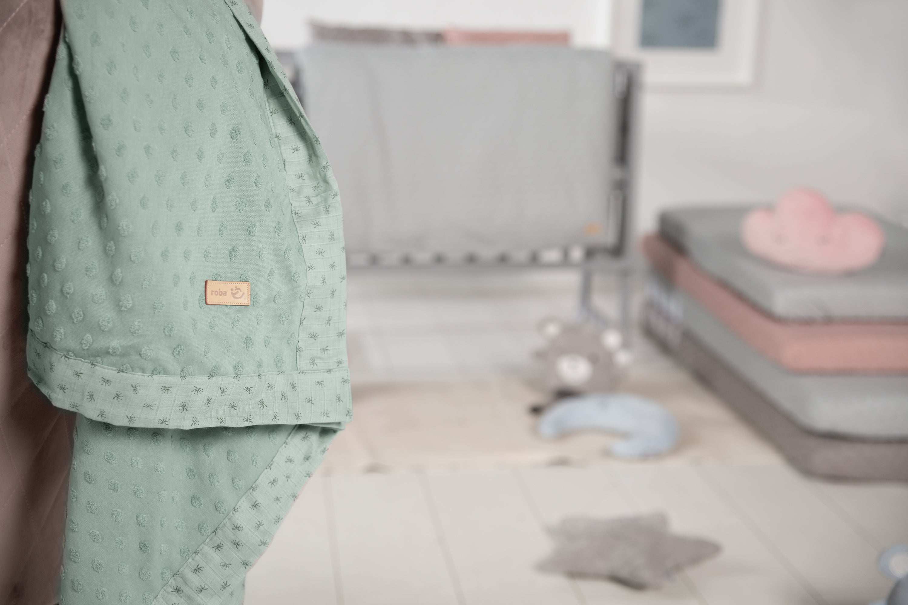 Roba 306111G240 Babydecke Lil Planet frosty green – Heim Textilien - Bild 8 Roba 306111G240 Babydecke Lil Planet frosty green – Heim Textilien - Produktbild 8