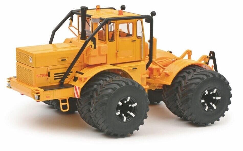 Schuco_Kirovets_K700_Doppelb._Gelb_1:32_450784500