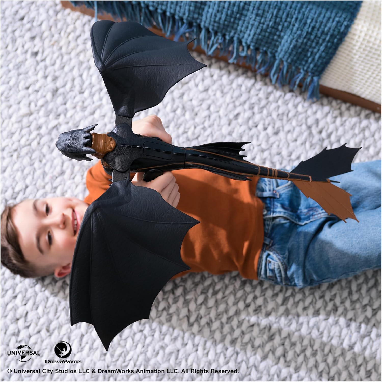 DreamWorks Plasma Blast Ohnezahn - 51cm lange Drachenfigur mit Licht & Sound 6072541 Bekleidung, Hosen