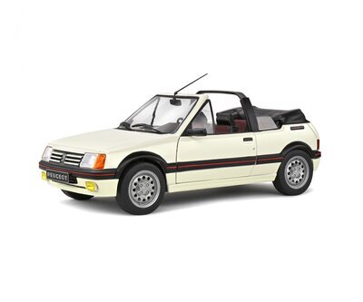 Schuco_Peugeot_205_Cabrio_Weiß_1:18_421189100, konvertierbar, Kleintransporter, Leichtmetallrad, Speiche, Rad