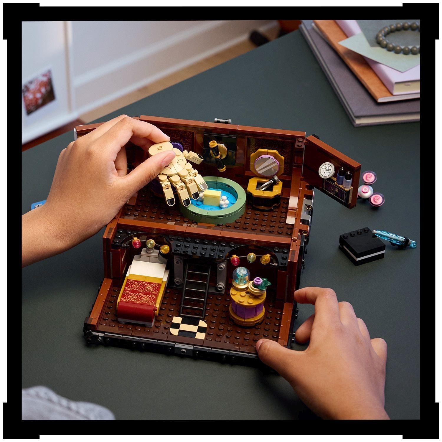 Produktfoto - LEGO - LEGO Wednesday 76785 Conf. 2 - Modell LEGO 76785 Produktbild fuer Online-Shop