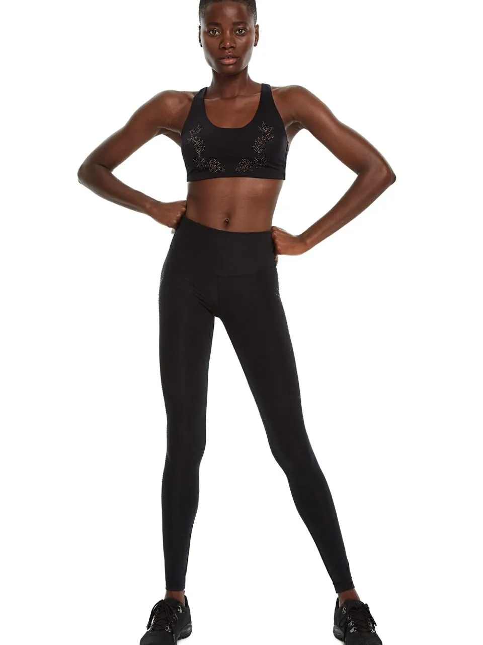 Desigual Damen Sport Legging „Studs Ethnic“ - Schwarz 19WONK09 GR. XL Desigual Damen Sport Legging „Studs Ethnic“ - Schwarz 19WONK09 GR. XL