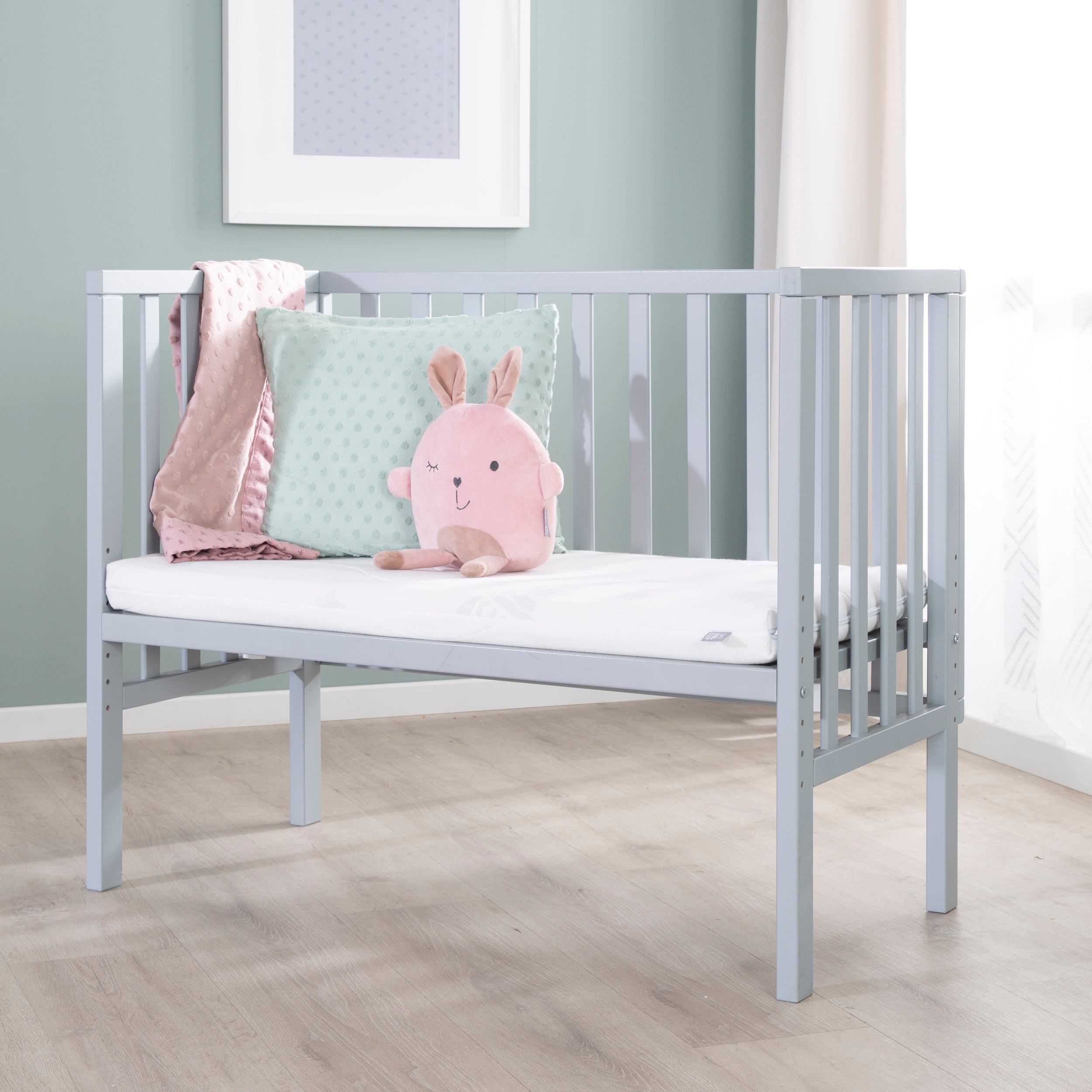 Roba 8970TP1 Beistellbett 2in1 mit Barriere + Matratze taupe – Stubenbetten - Bild 4 Roba 8970TP1 Beistellbett 2in1 mit Barriere + Matratze taupe – Stubenbetten - Produktbild 4