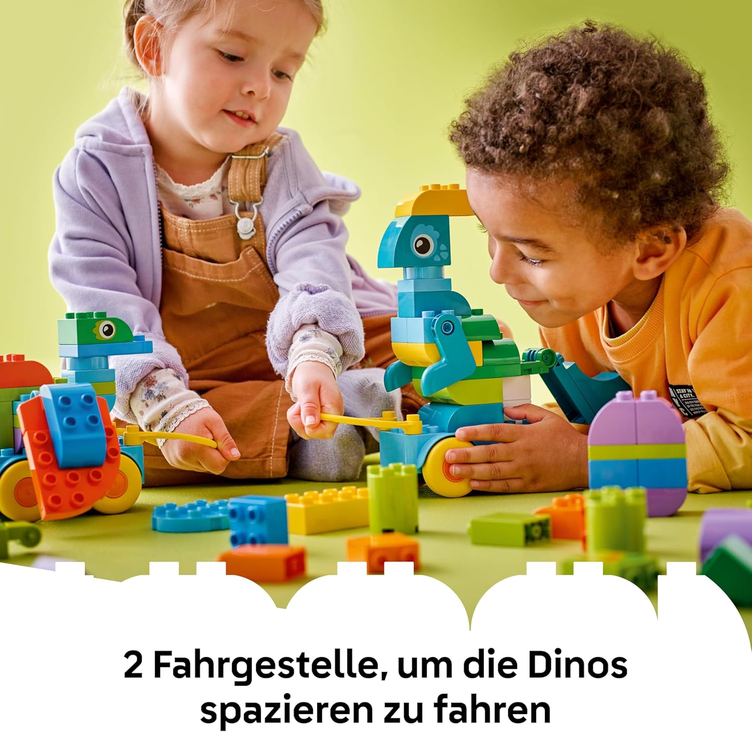 LEGO Icons 10332 Mittelalterlicher Marktplatz mit Fachwerkhäusern, Marktständen, Figuren und Pferdekutsche