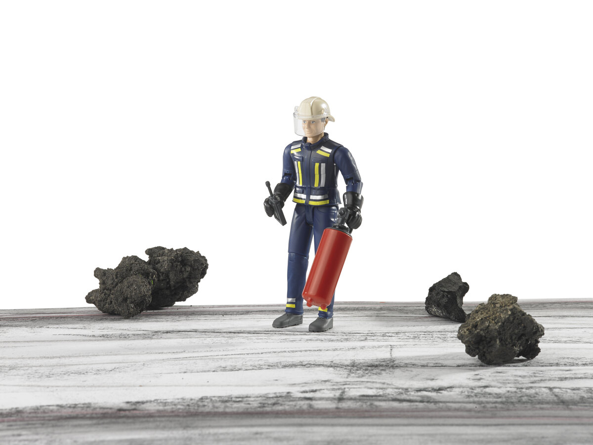 BRUDER 60100 - Feuerwehrmann mit Zubehör Figur, Person, Kleidung, Mantel