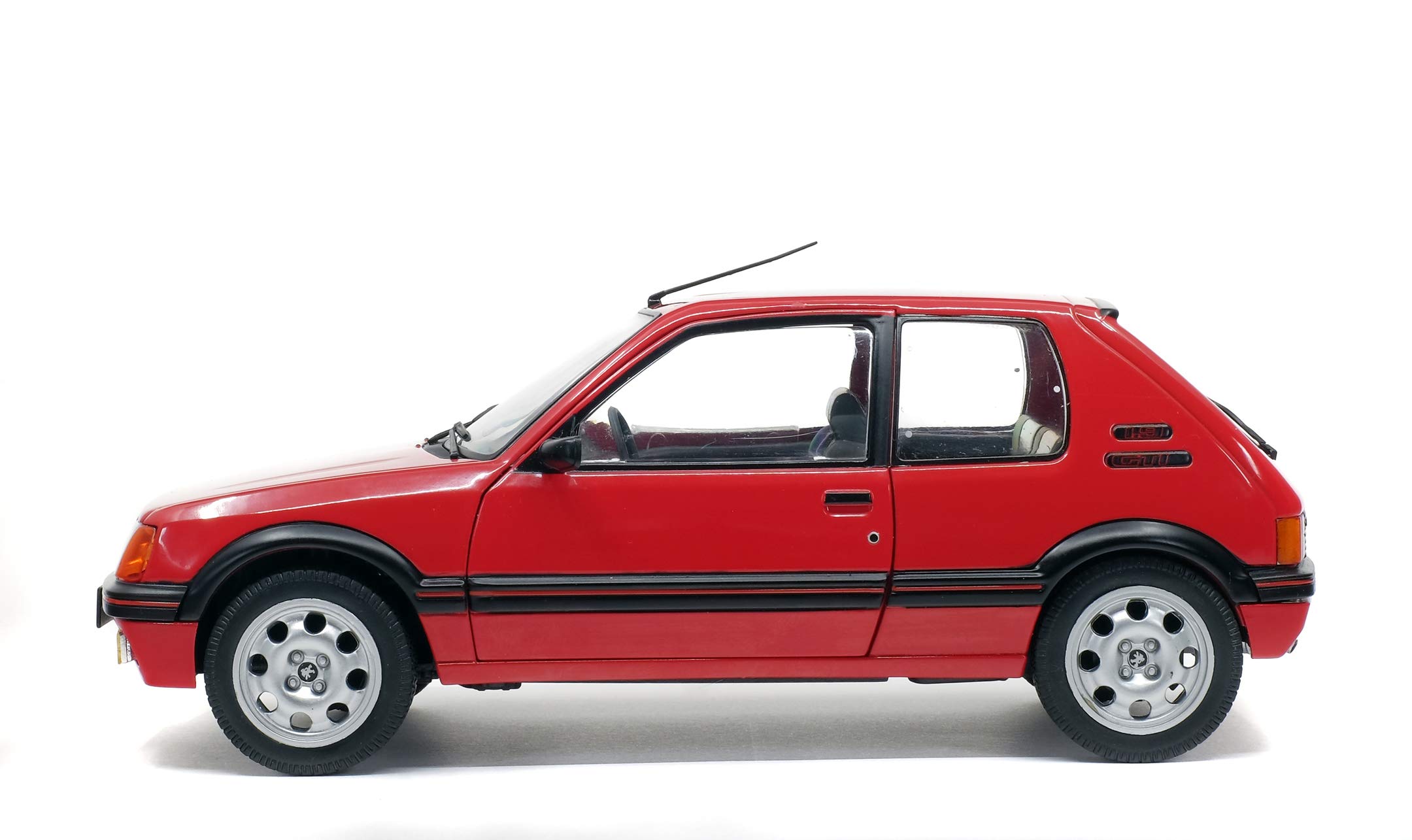 Solido PEUGEOT 205 GTI MK1 1:18 1988 421184410 Solido PEUGEOT 205 GTI MK1 1:18 1988 421184410