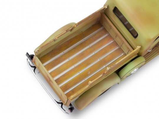 Revell 14516 37 Ford Pickup with Surfboard 2N1 Revell Modellbausatz