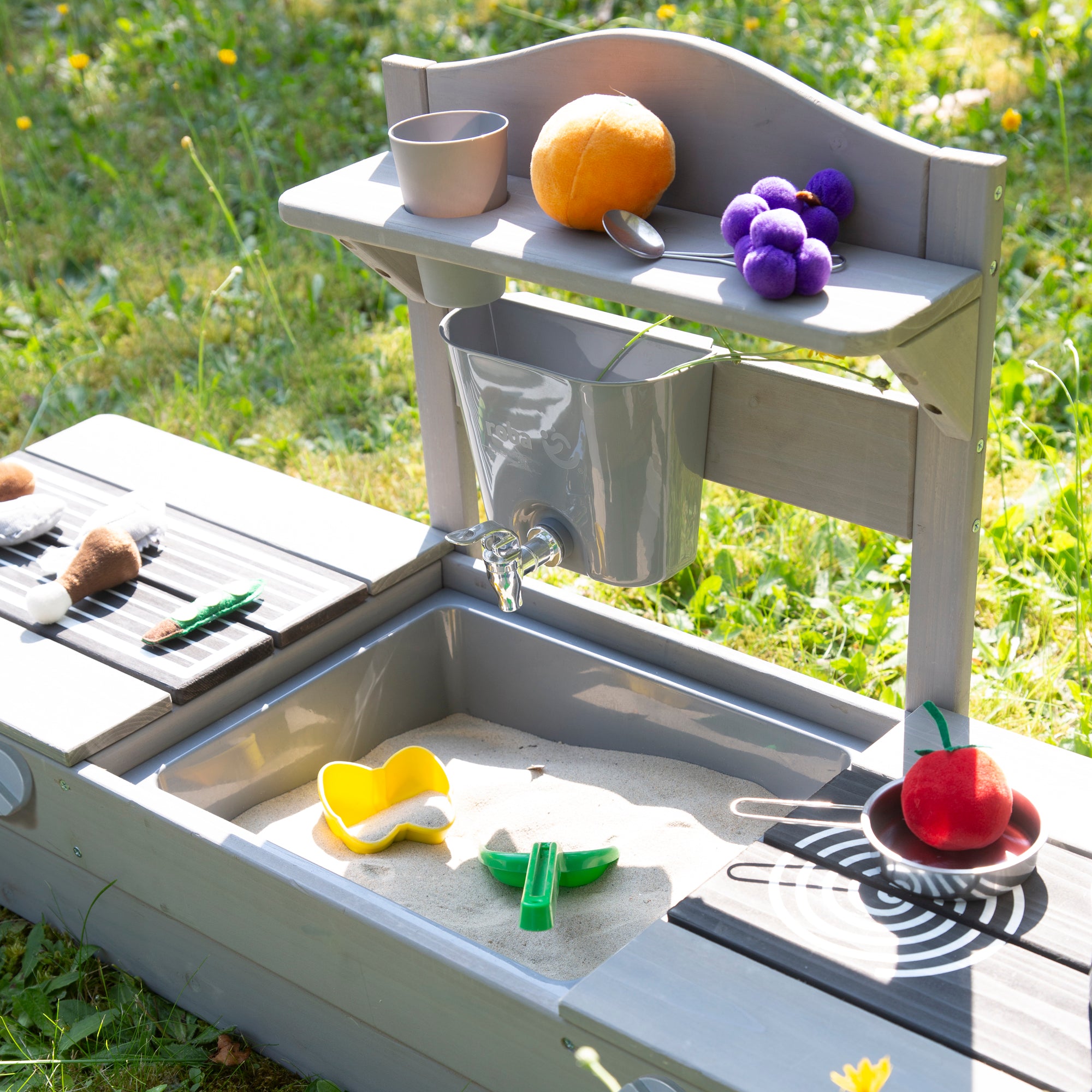 Roba 457014GA 2in1 Balkonsandkasten mit Matschküche grau – Outdoor FSC - Bild 3 Roba 457014GA 2in1 Balkonsandkasten mit Matschküche grau – Outdoor FSC - Produktbild 3