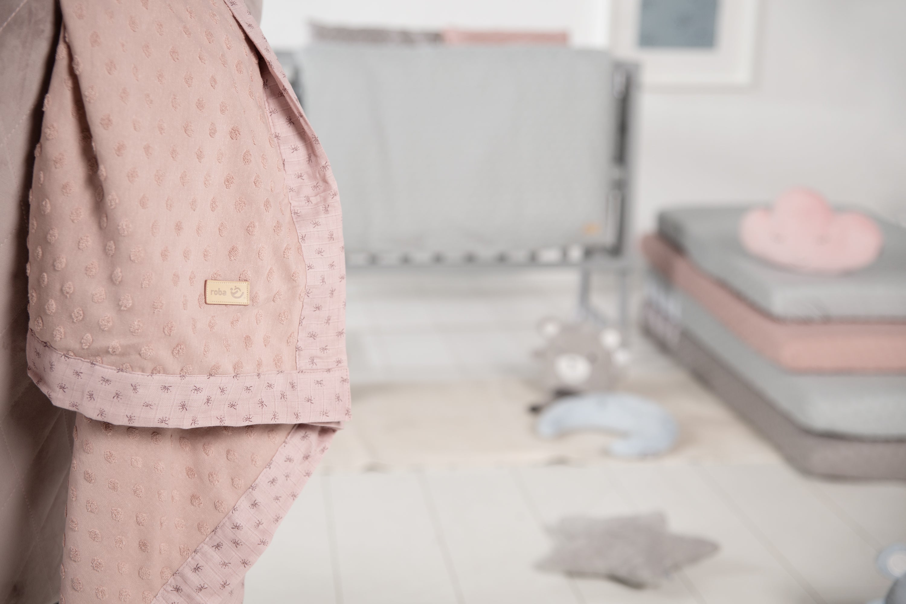 Roba 306111G226 Babydecke Lil Planet rosa alt rosa – Heim Textilien - Bild 8 Roba 306111G226 Babydecke Lil Planet rosa alt rosa – Heim Textilien - Produktbild 8