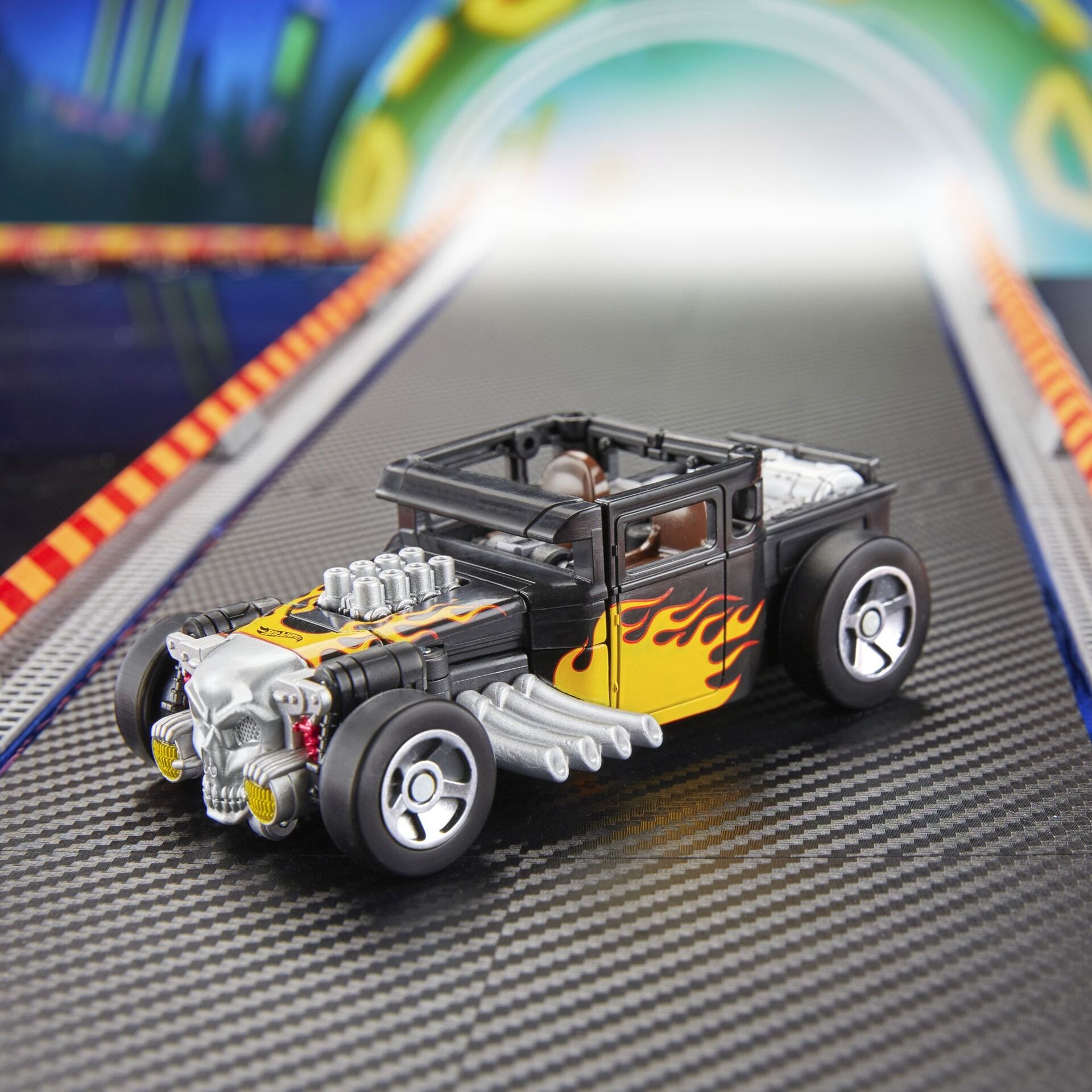 Transformers Collaborative Hot Wheels X Transformers Bone Shakerä - Hasbro - HASBRO G11815X0 Produktfoto - Hasbro - Transformers Collaborative Hot Wheels X Transformers Bone Shakerä - Modell HASBRO G11815X0