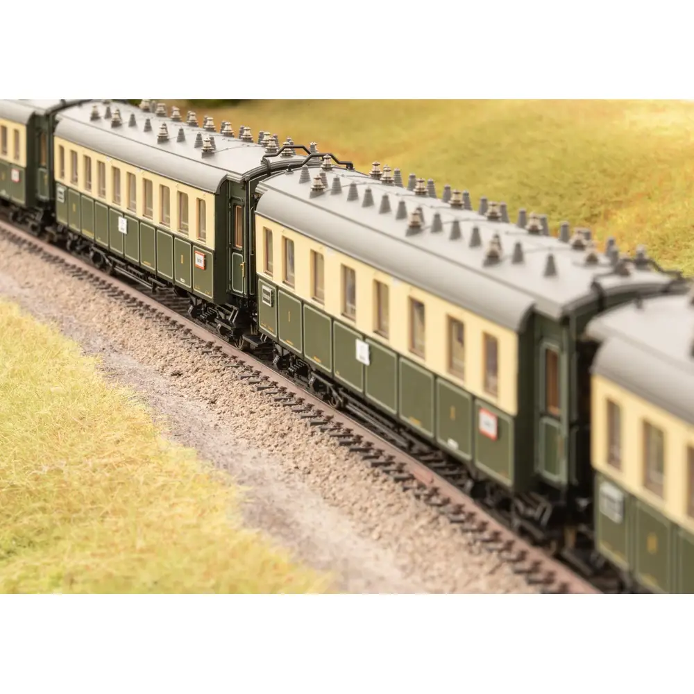 Märklin 26360 H0 Schnellzug-Set bayr.m.S 3/6 Märklin 26360 H0 Schnellzug-Set bayr.m.S 3/6