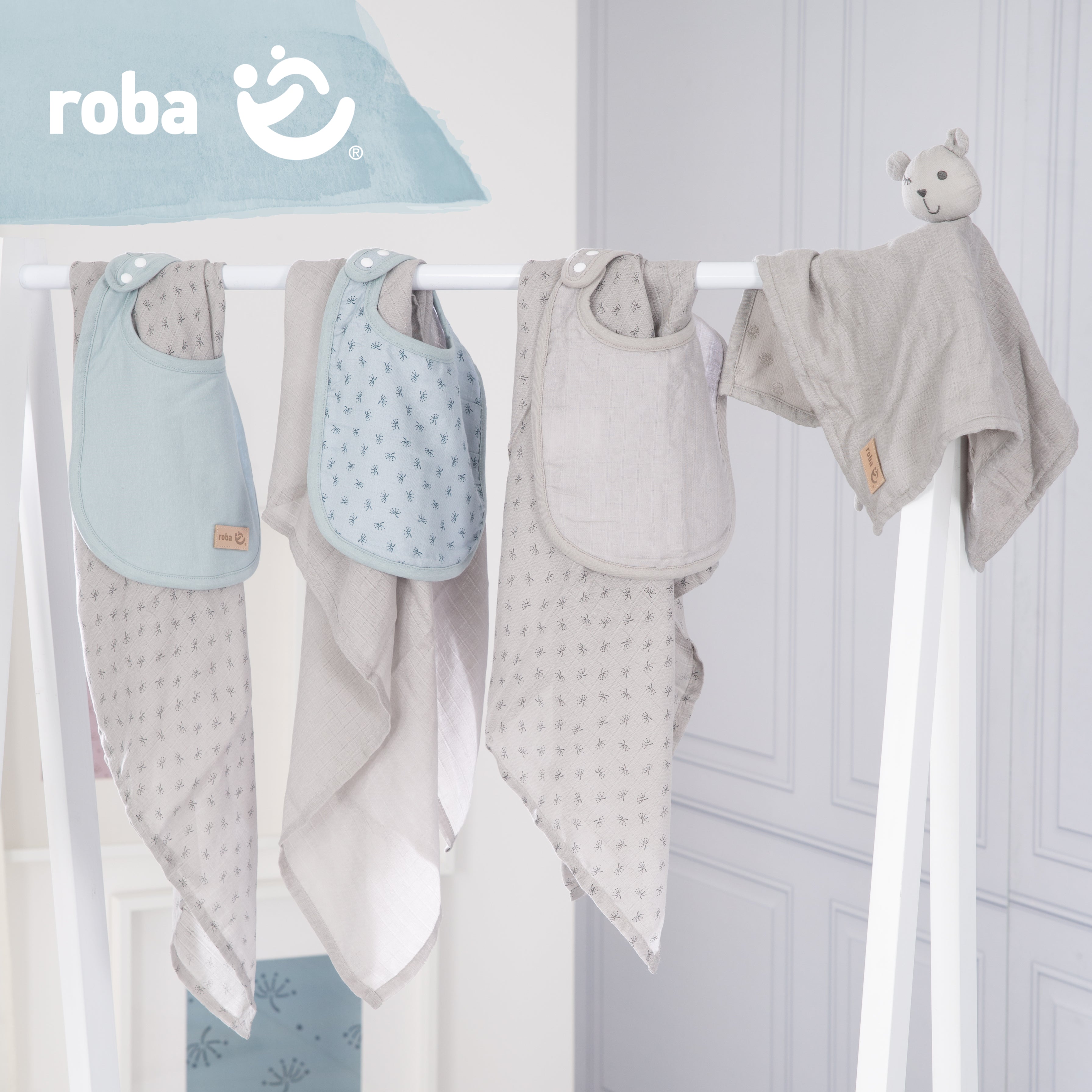 Roba 227S02T3 Geschenkset Baby Essentials grau hellgrau – Heim Textilien - Bild 3 Roba 227S02T3 Geschenkset Baby Essentials grau hellgrau – Heim Textilien - Produktbild 3