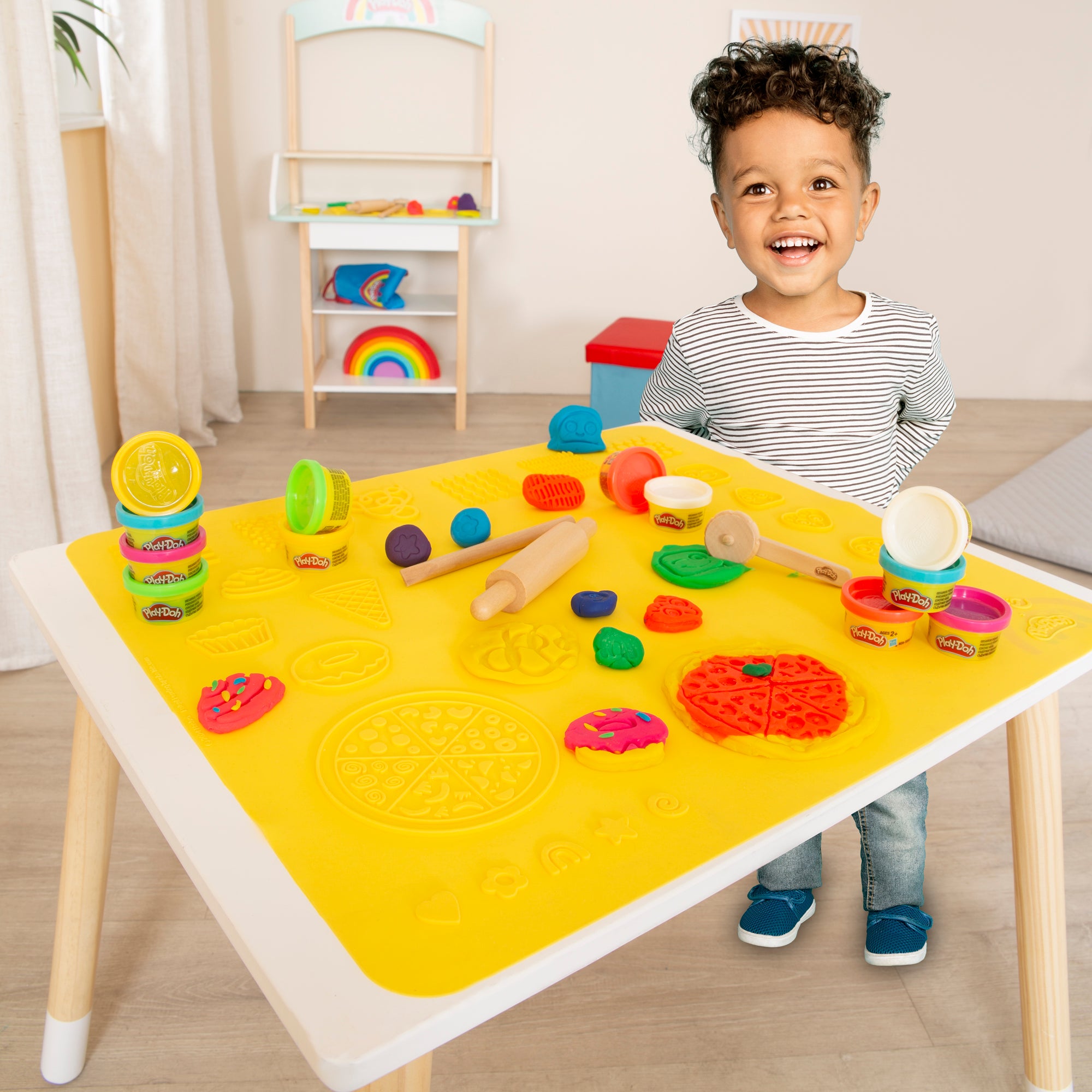 Roba 450015PD1ZU Sitzgruppen-Set roba x Play-Doh weiß – Spielmöbel - Bild 4 Roba 450015PD1ZU Sitzgruppen-Set roba x Play-Doh weiß – Spielmöbel - Produktbild 4