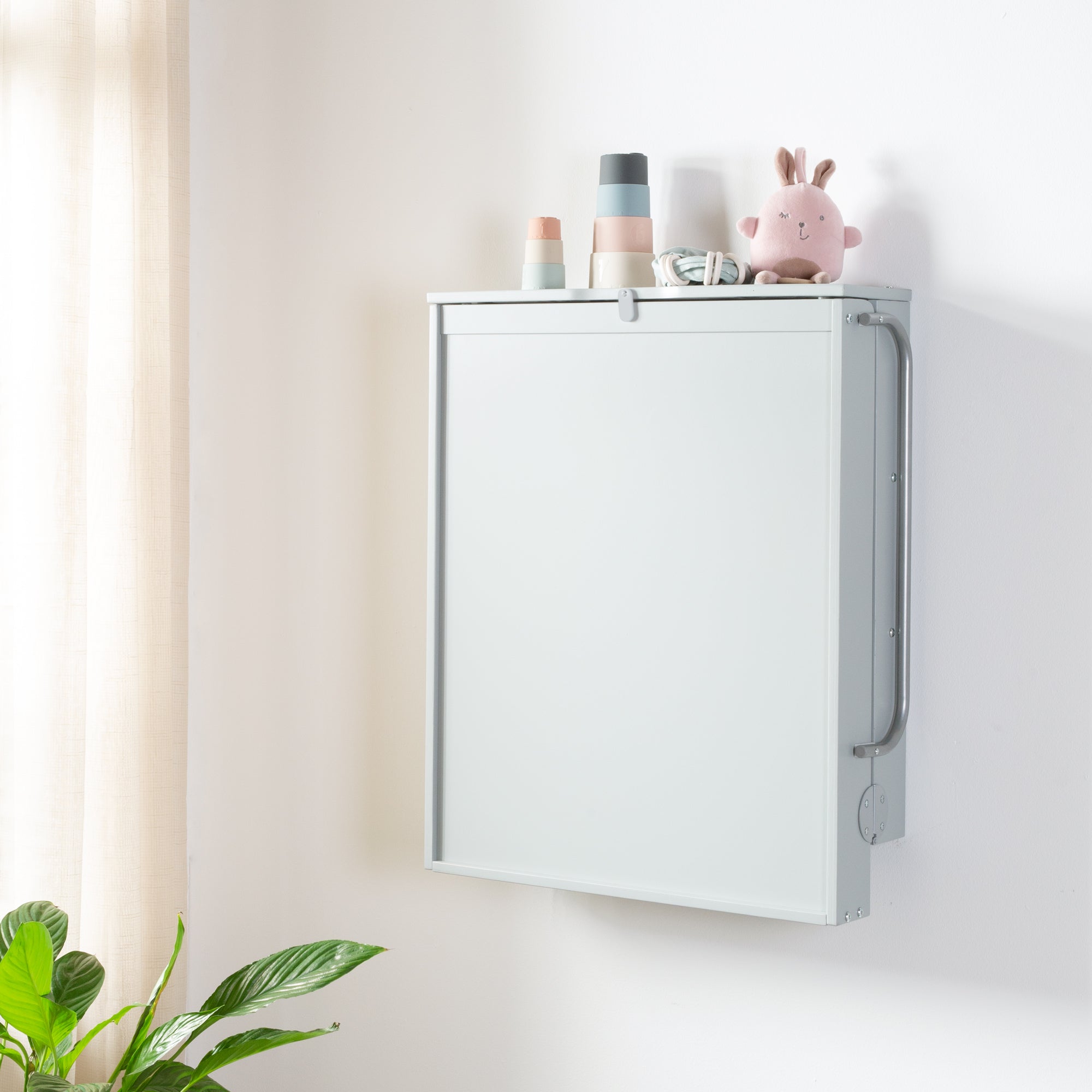 Roba 212015TPV230 Wandwickelregal +Wickelauflage grau taupe – Wickeln & Baden - Bild 4 Roba 212015TPV230 Wandwickelregal +Wickelauflage grau taupe – Wickeln & Baden - Produktbild 4