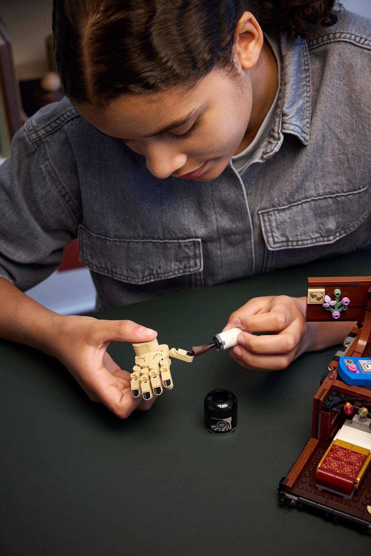 Produktfoto - LEGO - LEGO Wednesday 76785 Conf. 2 - Modell LEGO 76785 Produktbild fuer Online-Shop