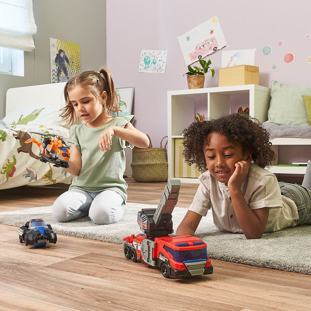 VTech Switch & Go Dinos 3-in-1 Super-T-Rex, ab 3 Jahren VTech Switch & Go Dinos 3-in-1 Super-T-Rex aus Kunststoff ~30 × 53 cm, transformiert zu Dino, Polizei-Auto & Helikopter mit über 30 Sound-Sätzen, LED-Effekten, Lautstärkeregler & kindersicher, 3 8 J., Kind, Weiblich, Mädchen, Person, Kopf
