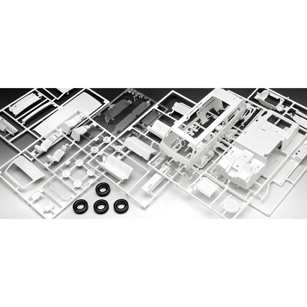 Revell 67706 1:24 Model Set VW T3 Bus
