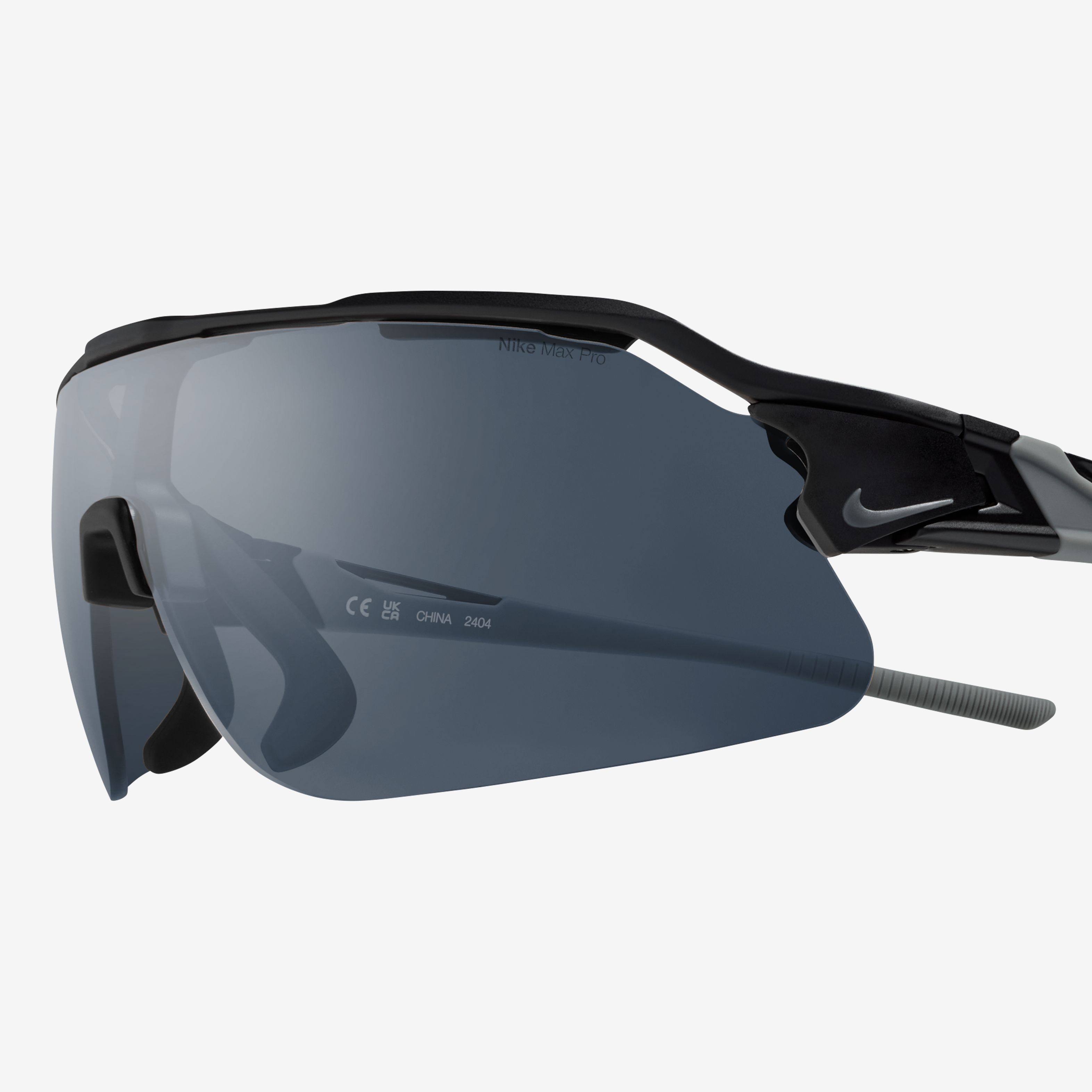 Nike 4008026/BG Sonnenbrille Flyfree Shield - Schwarz / Grau Nike 4008026/BG Sonnenbrille Flyfree Shield - Schwarz / Grau