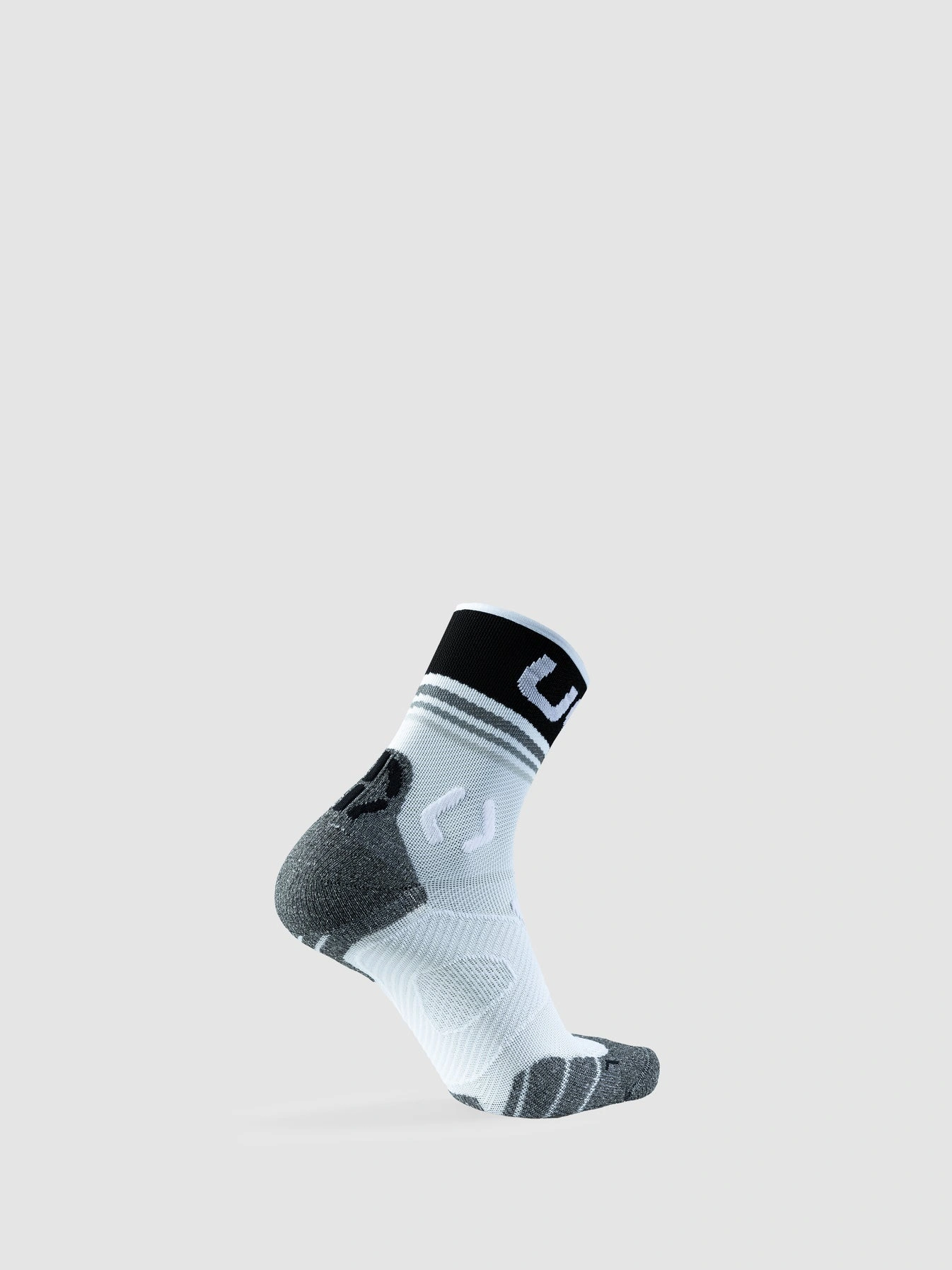 UYN Herren Laufsocken Runner's One Short S100271W030 - Weiß/Schwarz GR. 39/41 UYN Herren Laufsocken Runner's One Short S100271W030 - Weiß/Schwarz GR. 39/41