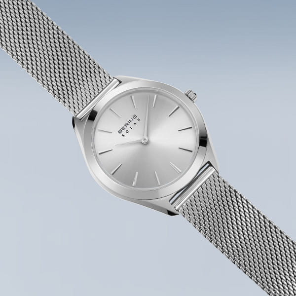 Bering 17331-000 Damenuhr, Milanaise/Solar, Silber