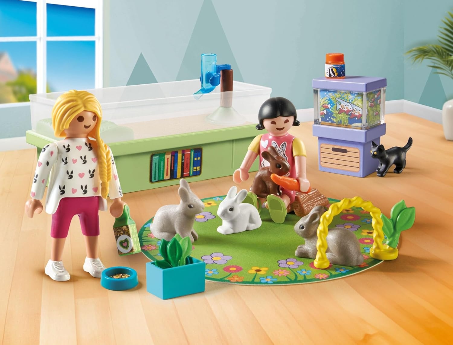 PLAYMOBIL 71753 - My Life: Familie mit Hasen, Katze und Aquarium Person, Spielzeug