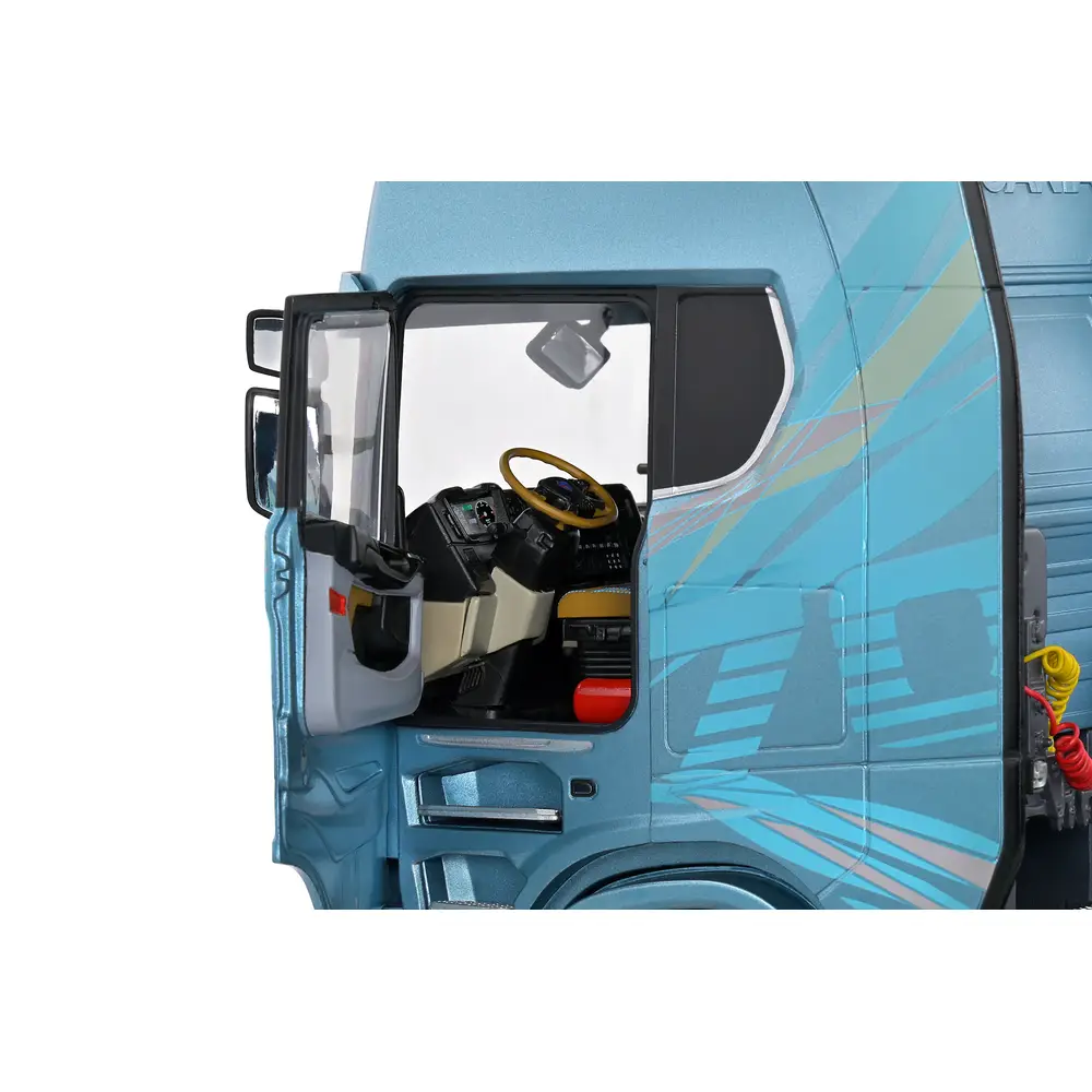 Solido Scania S770 Highline Blau 01:24 421240201