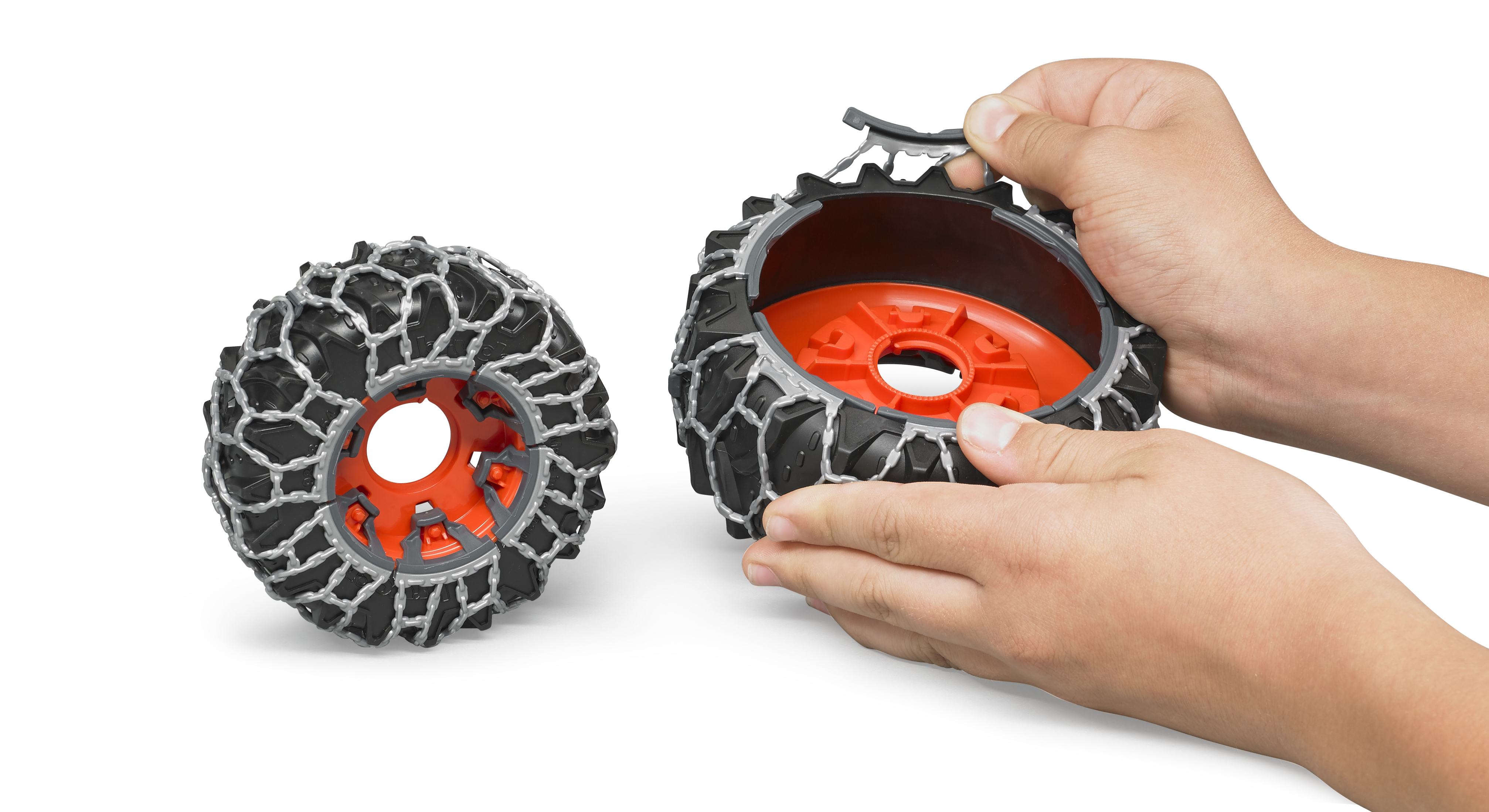 BRUDER 03018 - Claas Axion 950 mit Schneeketten und Räumschild - Bild 5