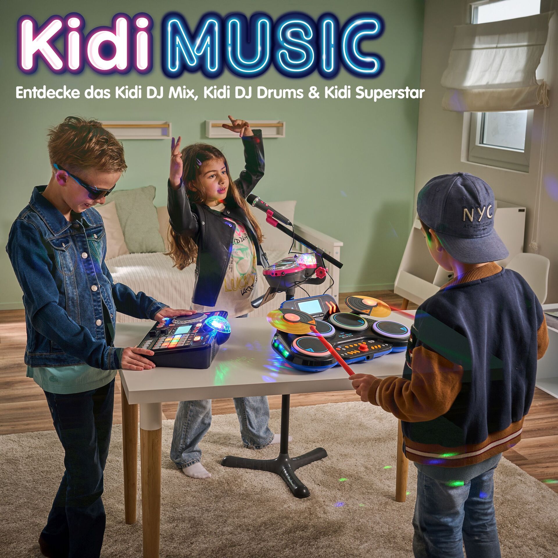 VTech Kidi DJ Drums Tabelle, Schreibtisch, mikrofon, Brillen, Person