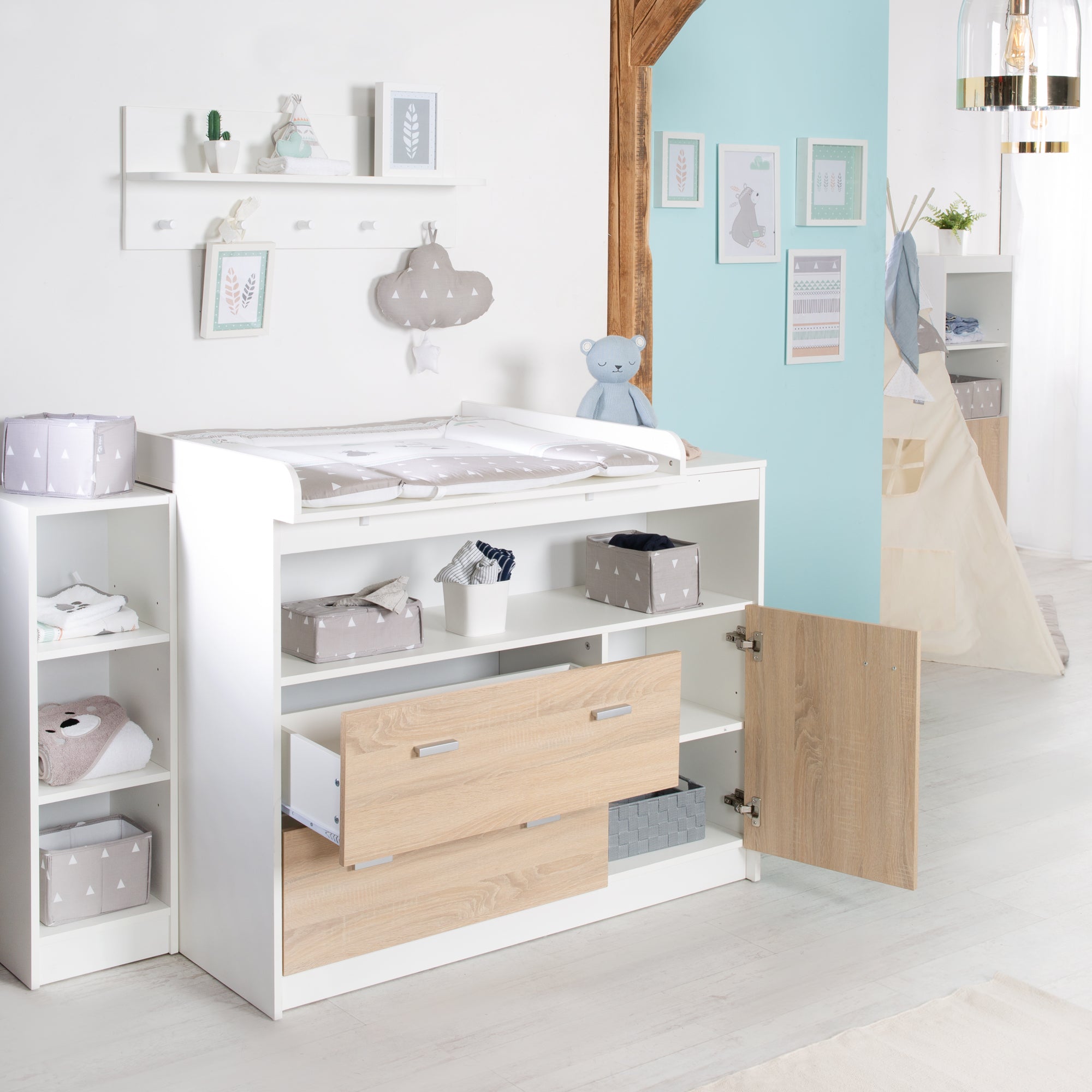 Roba 42473 breite Wickelkommode Gabriella weiß – Wickelkommode breit - Bild 2 Roba 42473 breite Wickelkommode Gabriella weiß – Wickelkommode breit - Produktbild 2