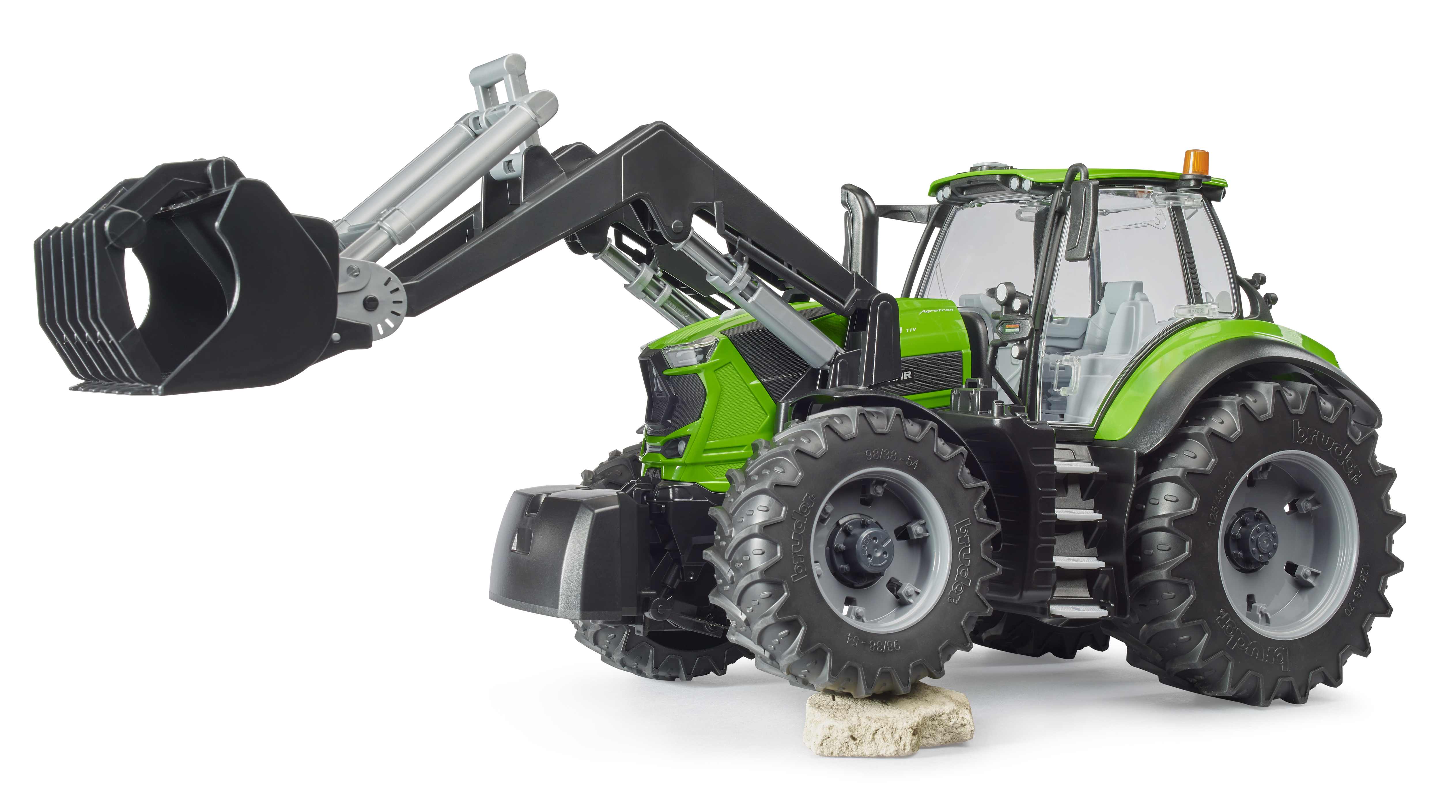 BRUDER 03161 - DEUTZ-FAHR 8280 TTV mit Frontlader - Bild 6 BRUDER 03161 - DEUTZ-FAHR 8280 TTV mit Frontlader - Bild 6