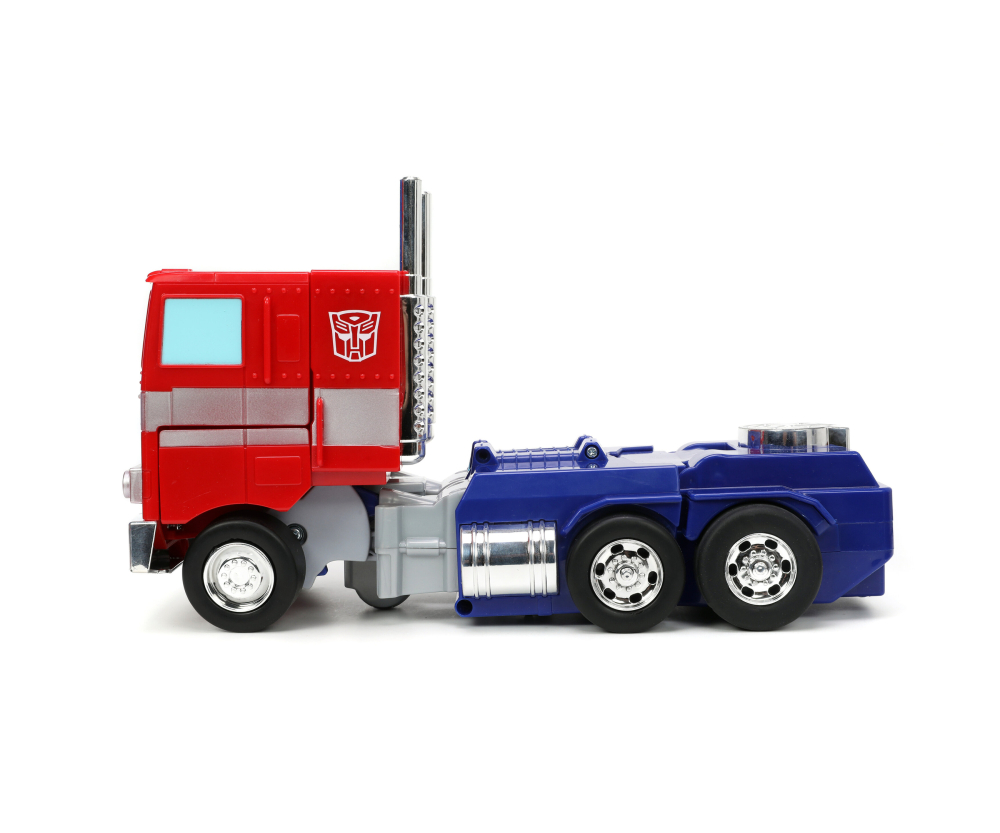 Jada RC Optimus Prime Converting Jada RC Optimus Prime Converting