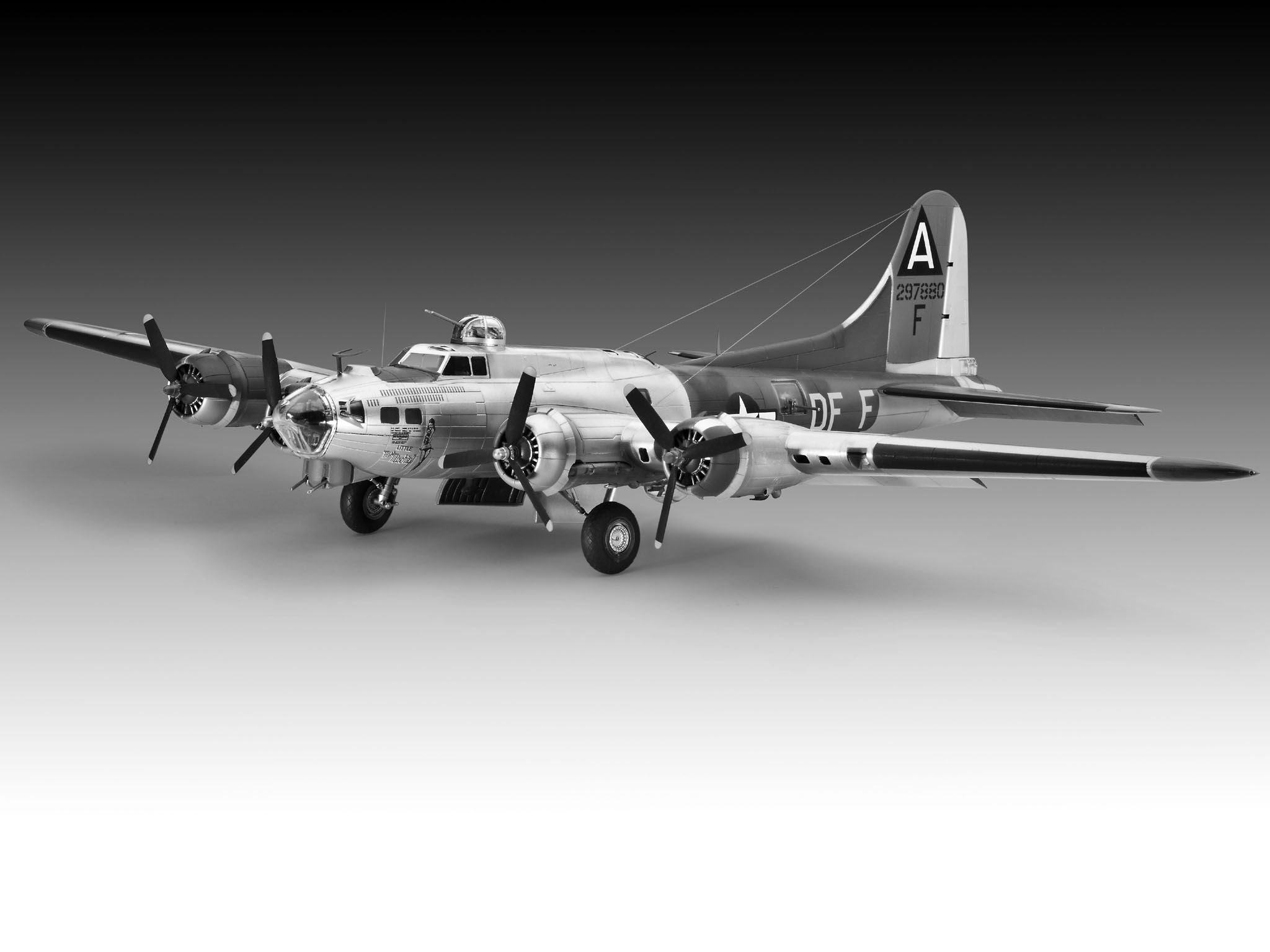 Revell 04283 B-17G "Flying Fortress" Modellbausatz Flugzeug, Fliegend, Kampfflugzeug, Bomber