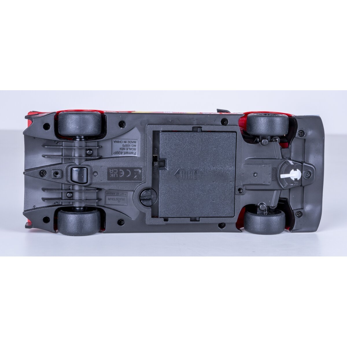 JAMARA Ferrari 499P 1:24 rot 2,4GHz ab 6 Jahren JAMARA Ferrari 499P 1:24 rot 2,4GHz ab 6 Jahren