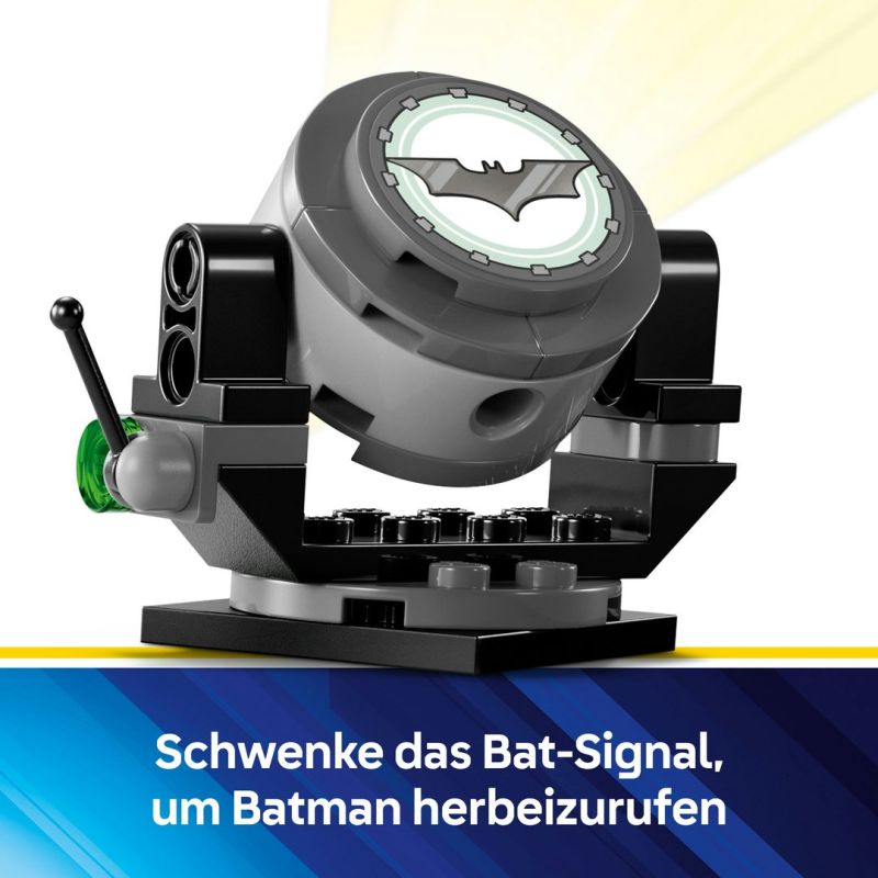 LEGO® DC Comics Super Heroes 76303 Batman™ Tumbler vs. Two Face™ & The Joker™