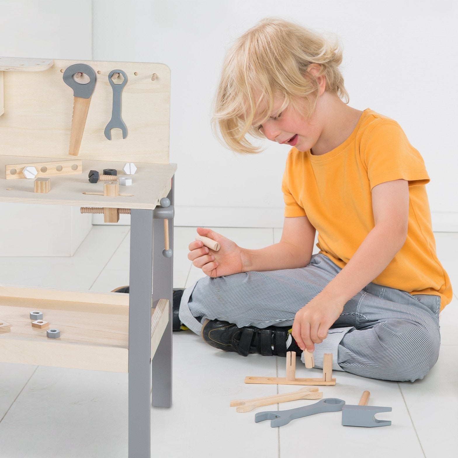 Roba 97210GA Werkbank natur lackiert – Rollenspiel - Bild 2 Roba 97210GA Werkbank natur lackiert – Rollenspiel - Produktbild 2