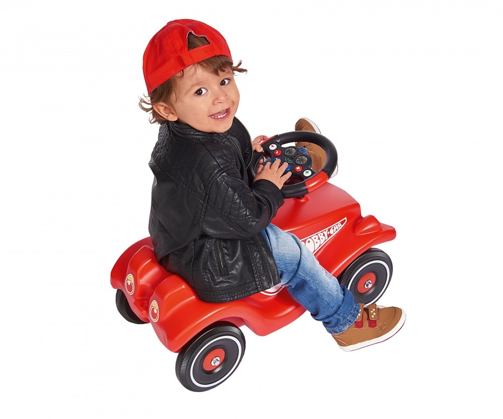 BIG Bobby Car Racing Sound Lenkrad 800056487 Person, Photographie, Portrait, Baseball-Kappe, Mantel