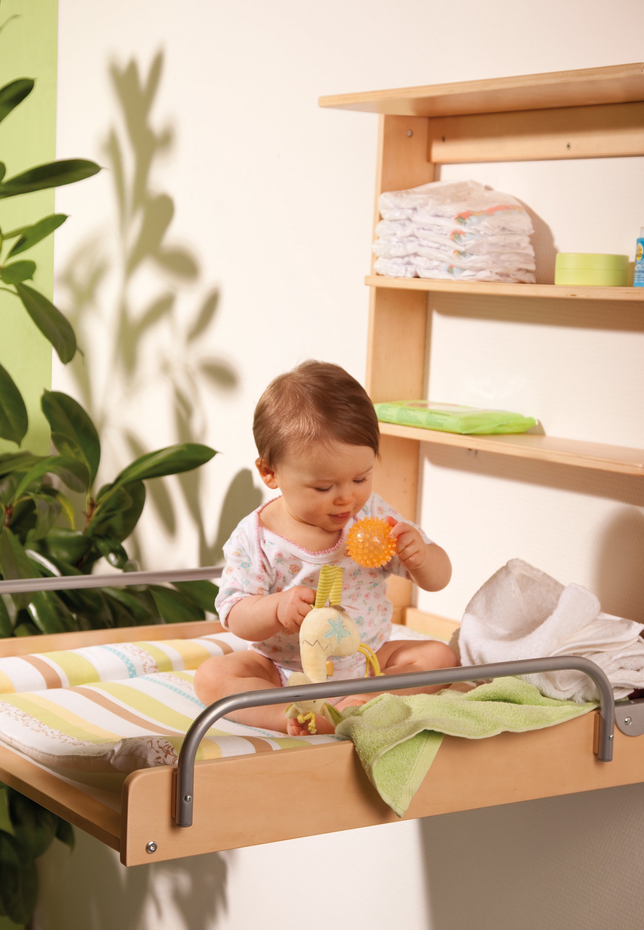Roba 26015V97 Wandwickelregal Dschungelbaby natur lackiert – Wickeln & Baden - Bild 9 Roba 26015V97 Wandwickelregal Dschungelbaby natur lackiert – Wickeln & Baden - Produktbild 9