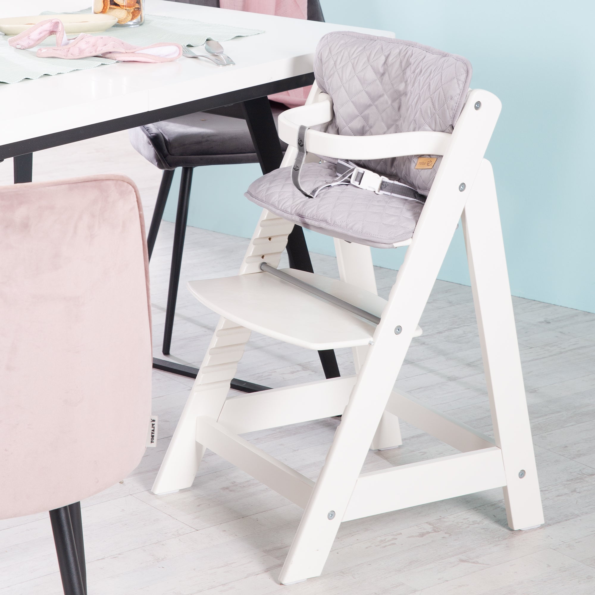 Roba 7562WV2301 Set Sit Up III + Sitzverkleinerer grau weiß – Hochstuhl - Bild 3 Roba 7562WV2301 Set Sit Up III + Sitzverkleinerer grau weiß – Hochstuhl - Produktbild 3