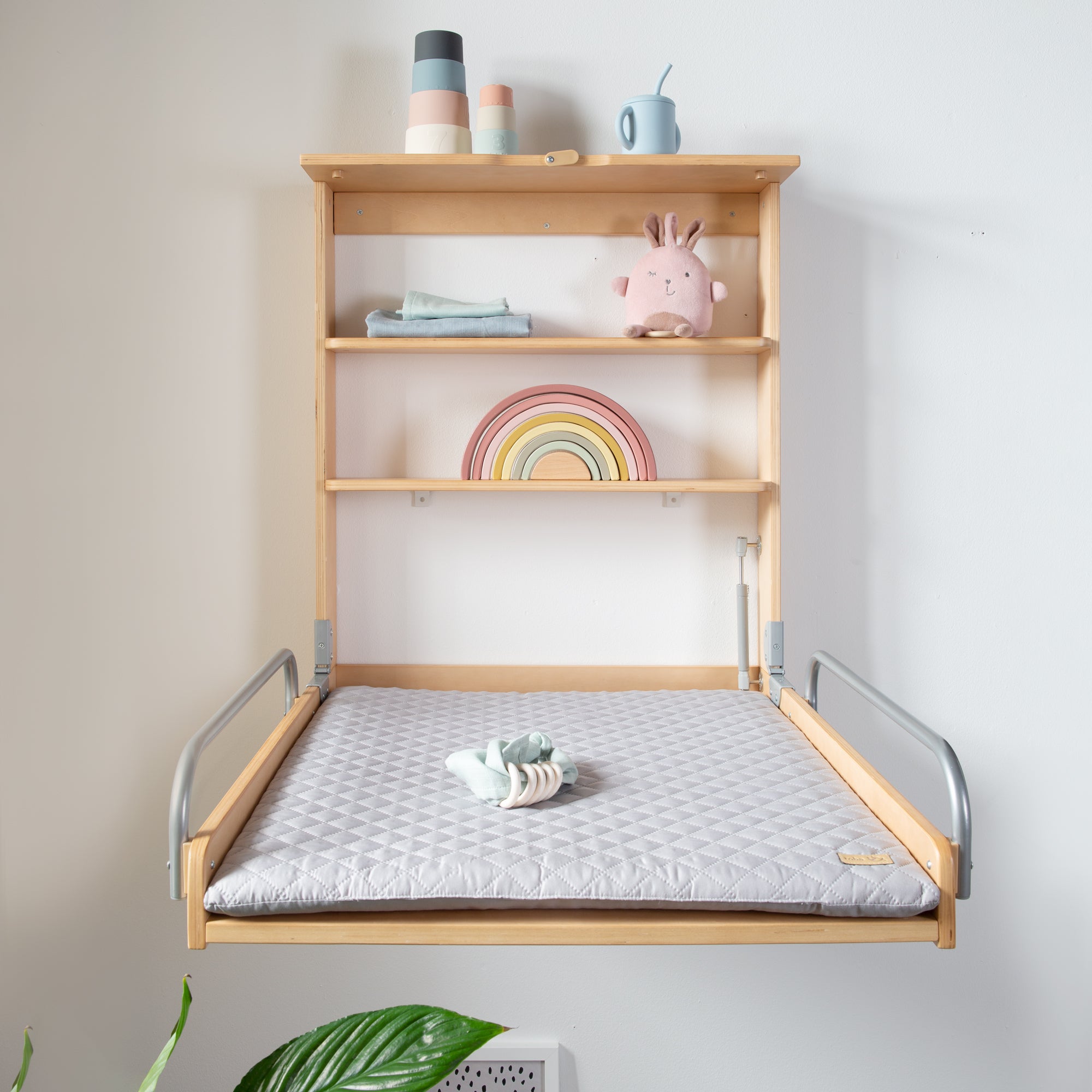 Roba 212015NAV230 Wandwickelregal +Wickelauflage grau braun gebeizt – Wickeln & Baden - Bild 5 Roba 212015NAV230 Wandwickelregal +Wickelauflage grau braun gebeizt – Wickeln & Baden - Produktbild 5